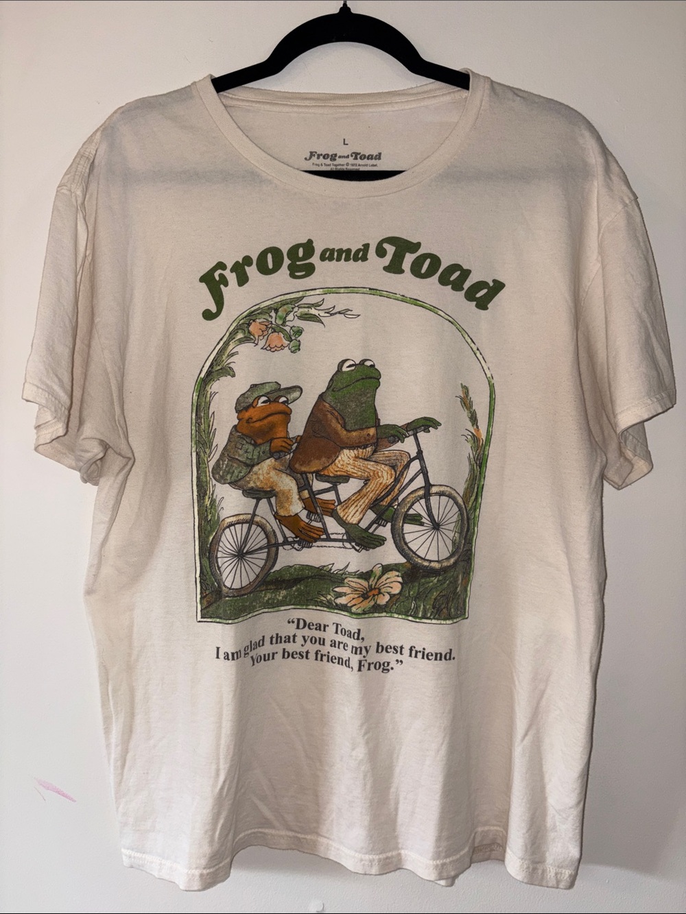 Frog and Toad Cream Graphic Short Sleeve Tee- L